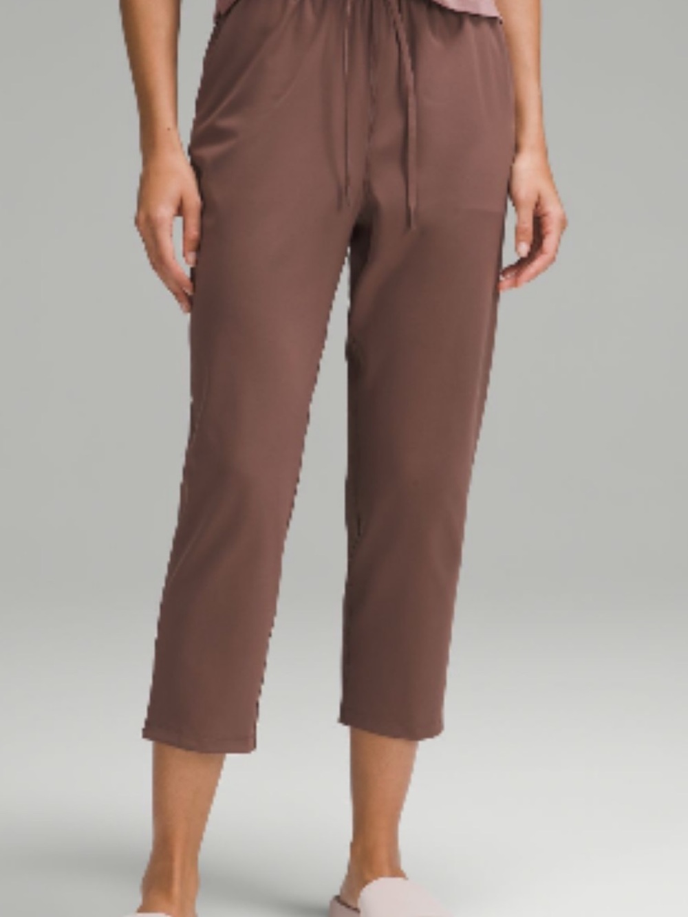 lululemon athletica Cropped Drawstring Track Pants in Brown